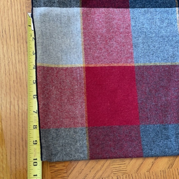 Capelike Wrap - Picture 7 of 8